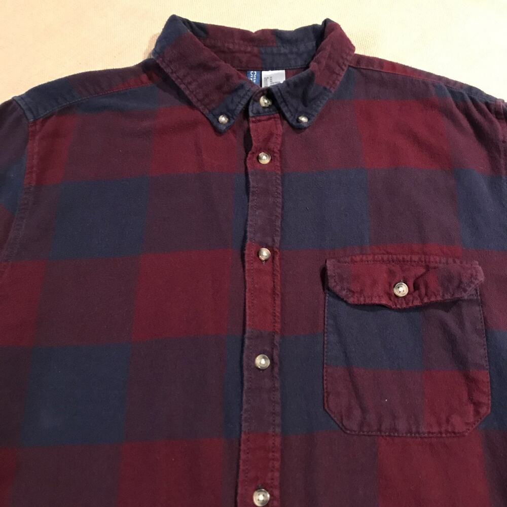 Men's Medium Divided shirt